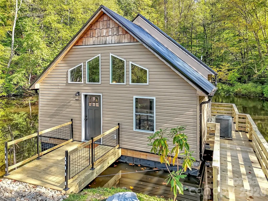 535 Hemlock Loop Maggie Valley NC 28751