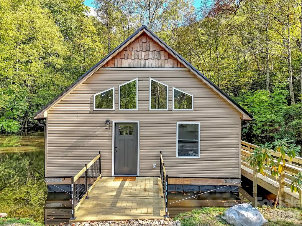 535 Hemlock Loop Maggie Valley NC 28751