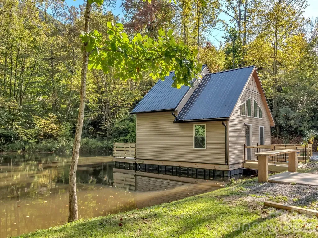 535 Hemlock Loop Maggie Valley NC 28751