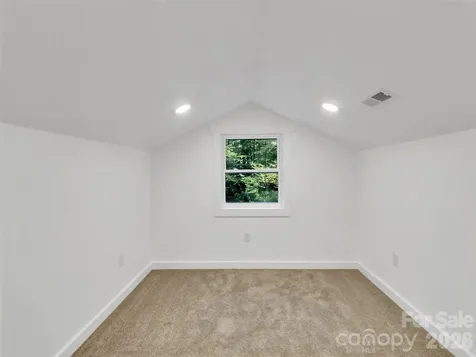 535 Hemlock Loop Maggie Valley NC 28751
