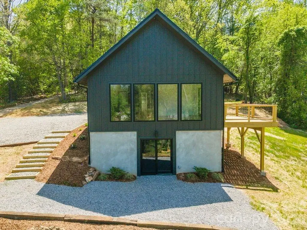 57 Mezzo Cove Asheville NC 28804