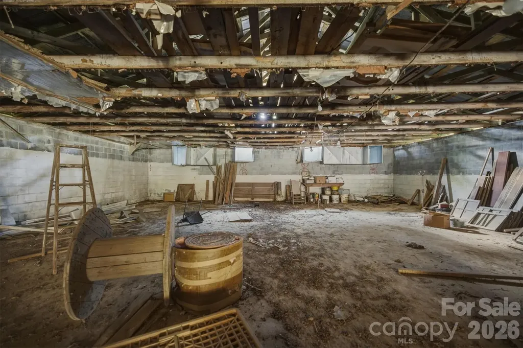 822 Windy Mountain Road Deep Gap NC 28618