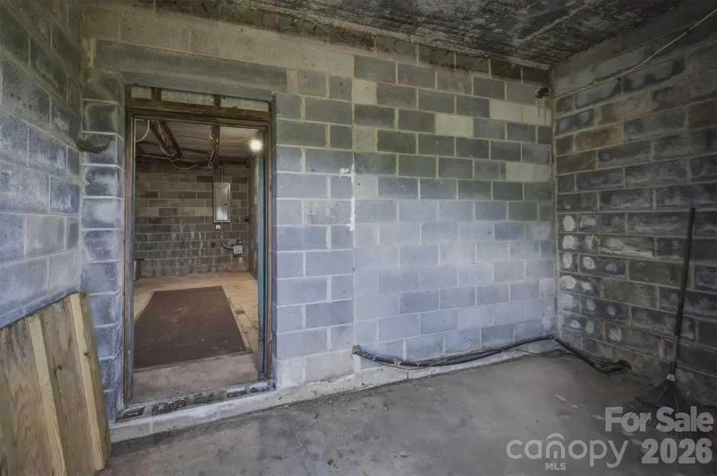 822 Windy Mountain Road Deep Gap NC 28618
