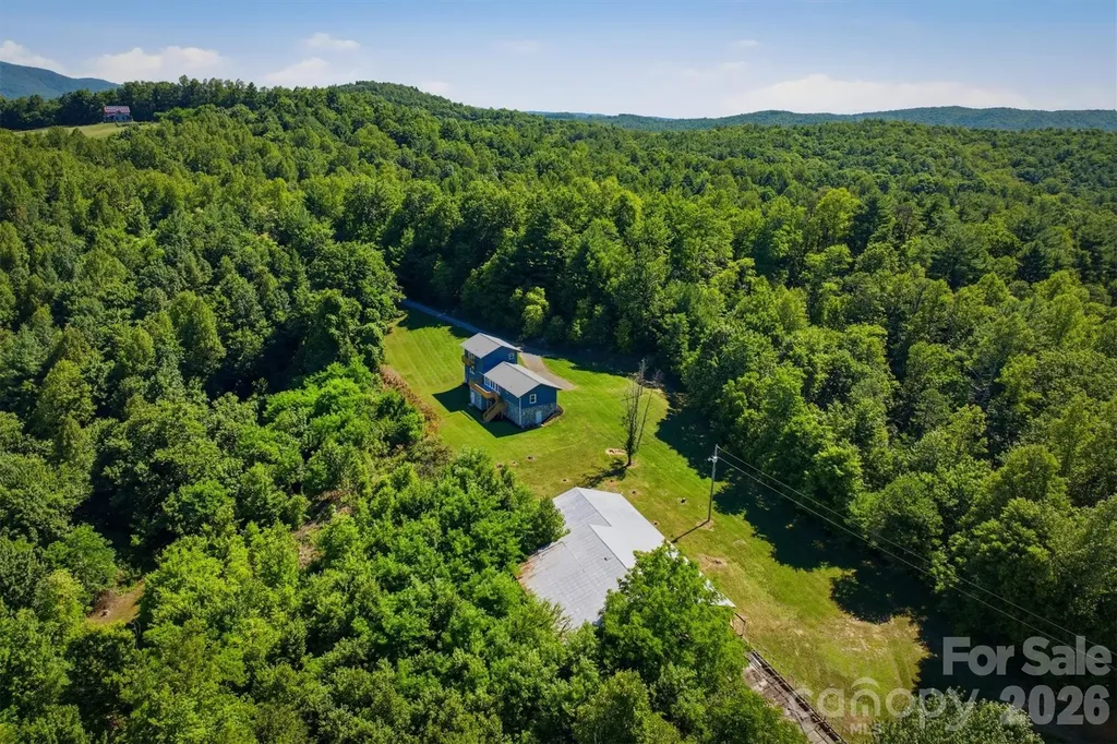 822 Windy Mountain Road Deep Gap NC 28618