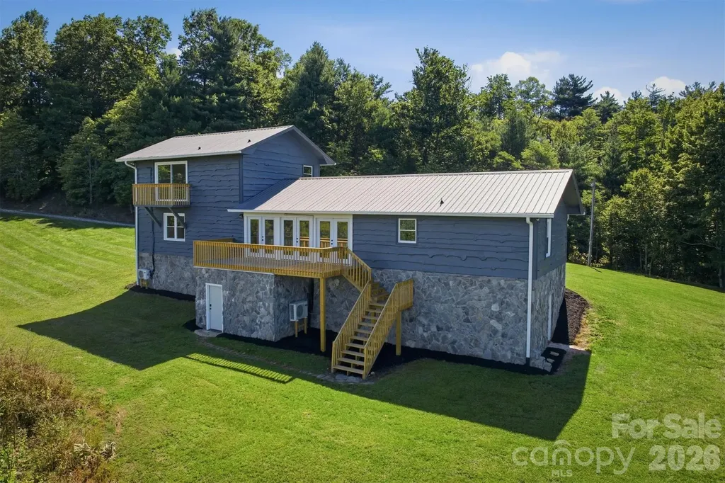 822 Windy Mountain Road Deep Gap NC 28618