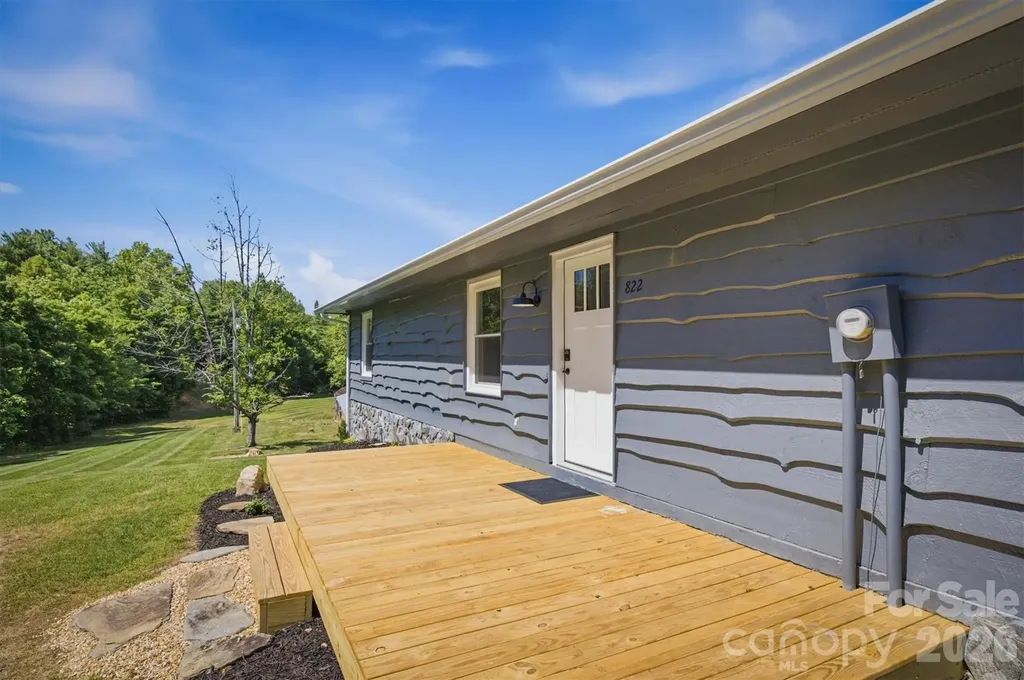 822 Windy Mountain Road Deep Gap NC 28618