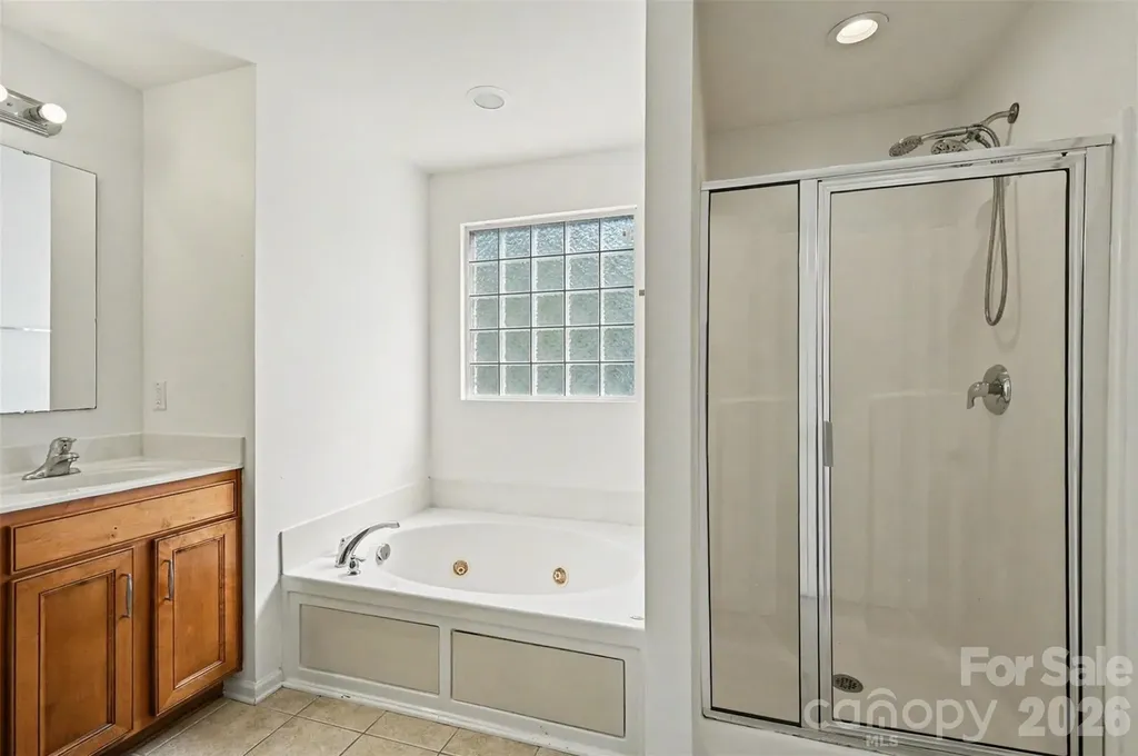 12700 Oldehurst Place Charlotte NC 28262