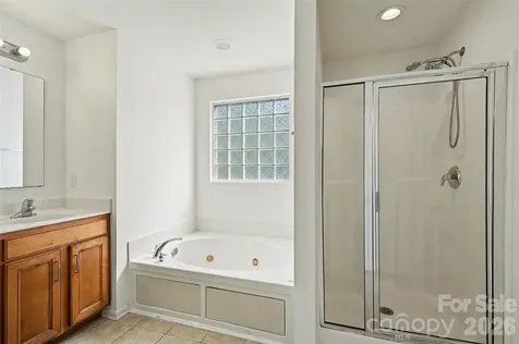 12700 Oldehurst Place Charlotte NC 28262