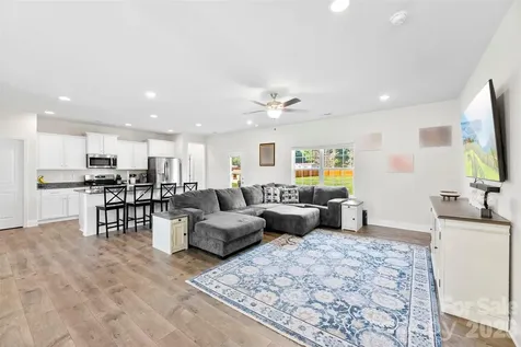 217 Mountain Island Drive Statesville NC 28677
