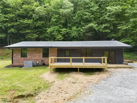 30 Top Of The Mountain Road Hendersonville NC 28739