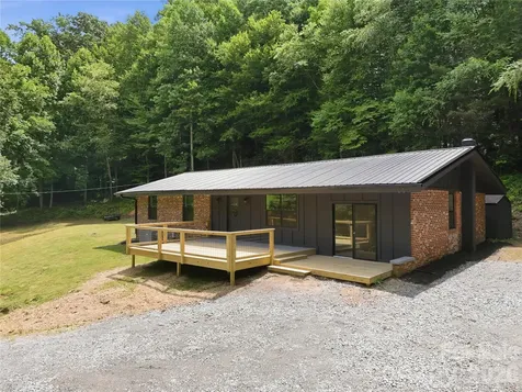 30 Top Of The Mountain Road Hendersonville NC 28739