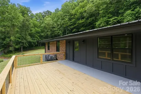 30 Top Of The Mountain Road Hendersonville NC 28739