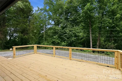 30 Top Of The Mountain Road Hendersonville NC 28739