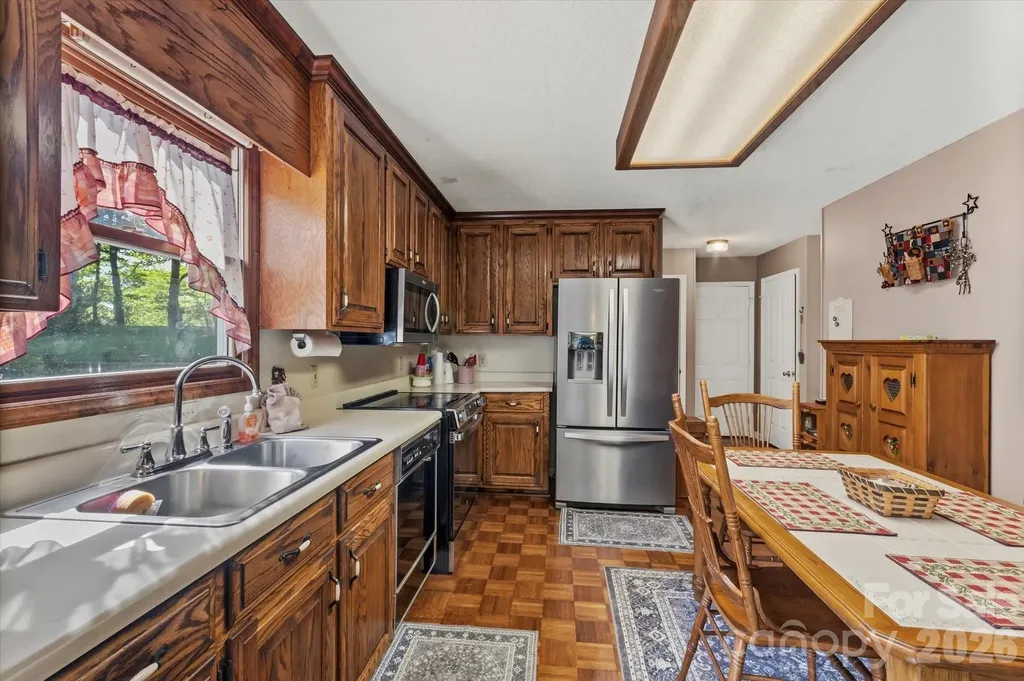 295 Cobblestone Drive Marion NC 28752