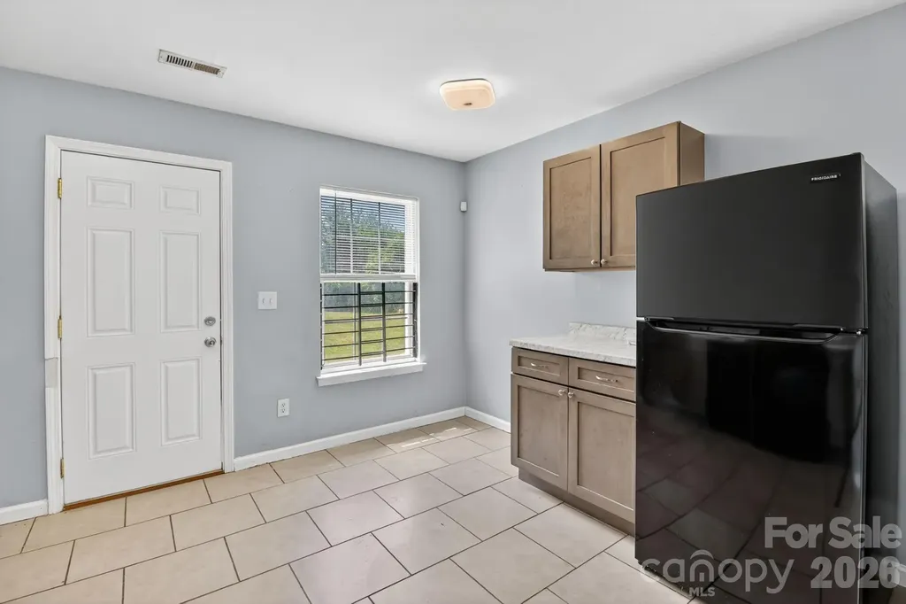 3335 Avalon Avenue Charlotte NC 28208