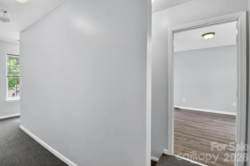 3335 Avalon Avenue Charlotte NC 28208