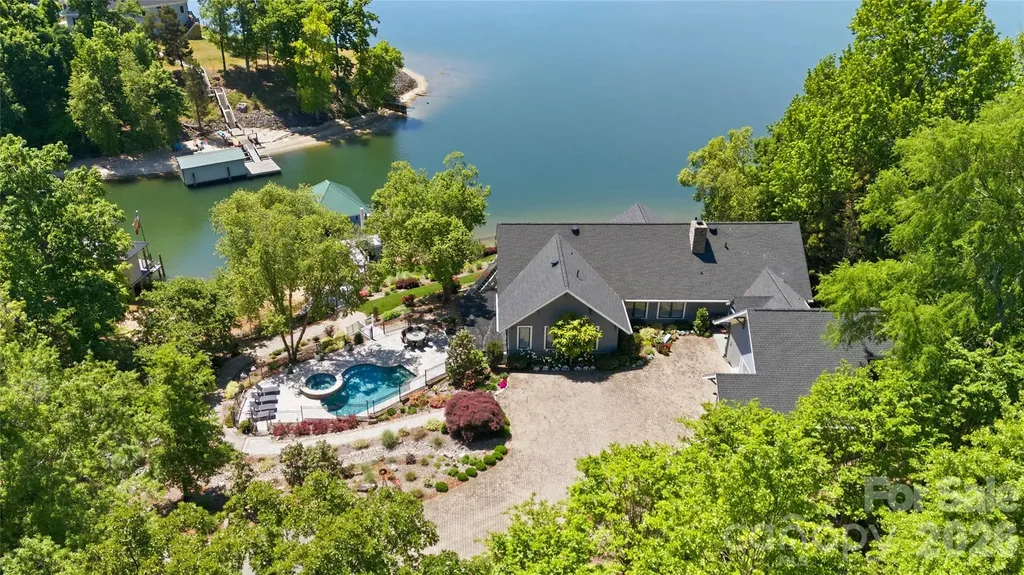 17812 Wilbanks Drive Charlotte NC 28278