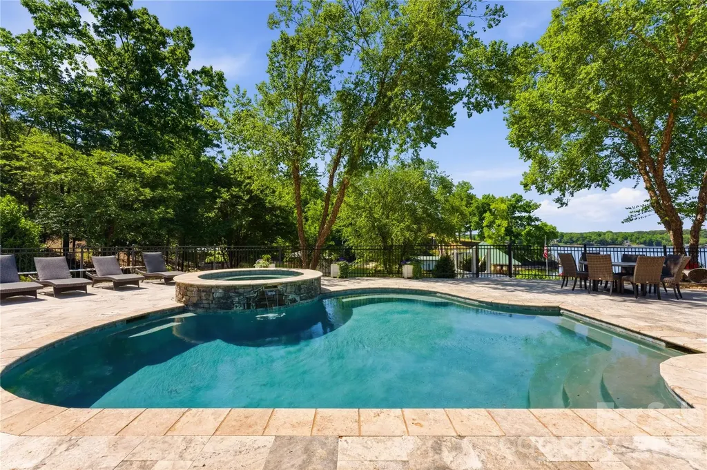 17812 Wilbanks Drive Charlotte NC 28278