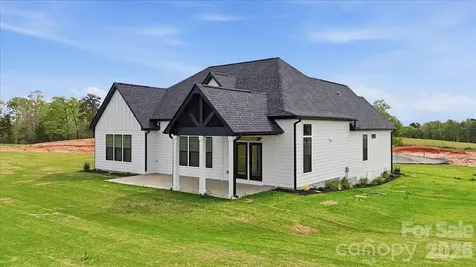 36 Sky Lane Court Columbus NC 28722