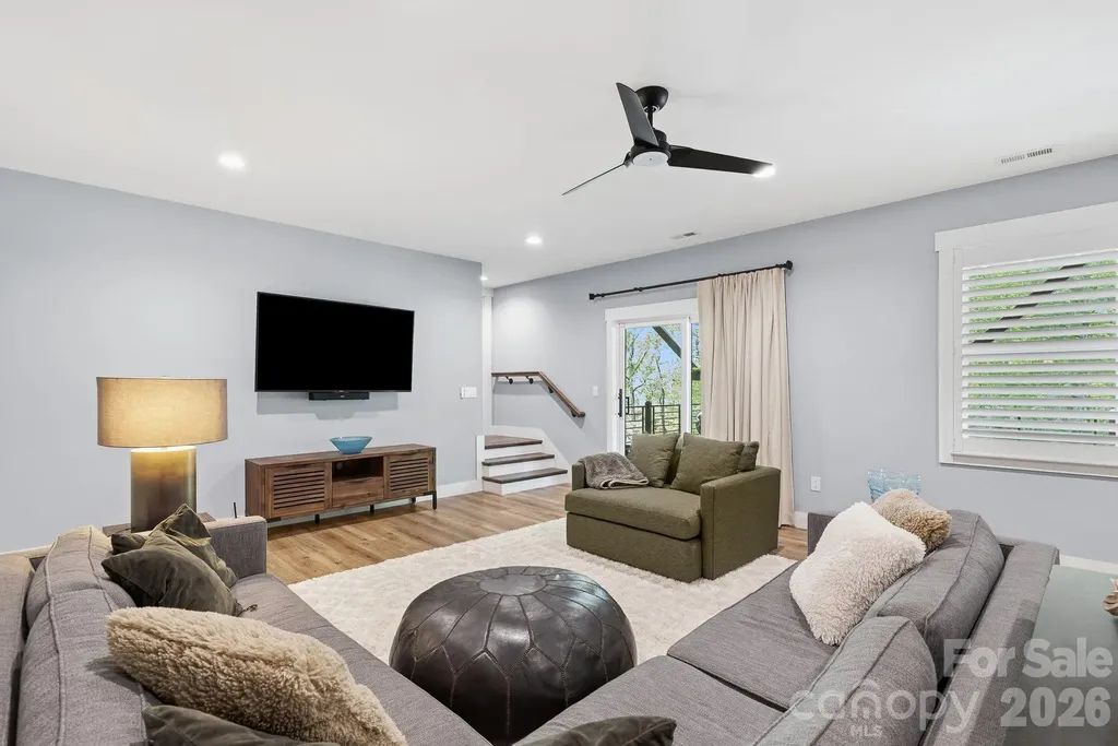 90 Gracie Lane Weaverville NC 28787