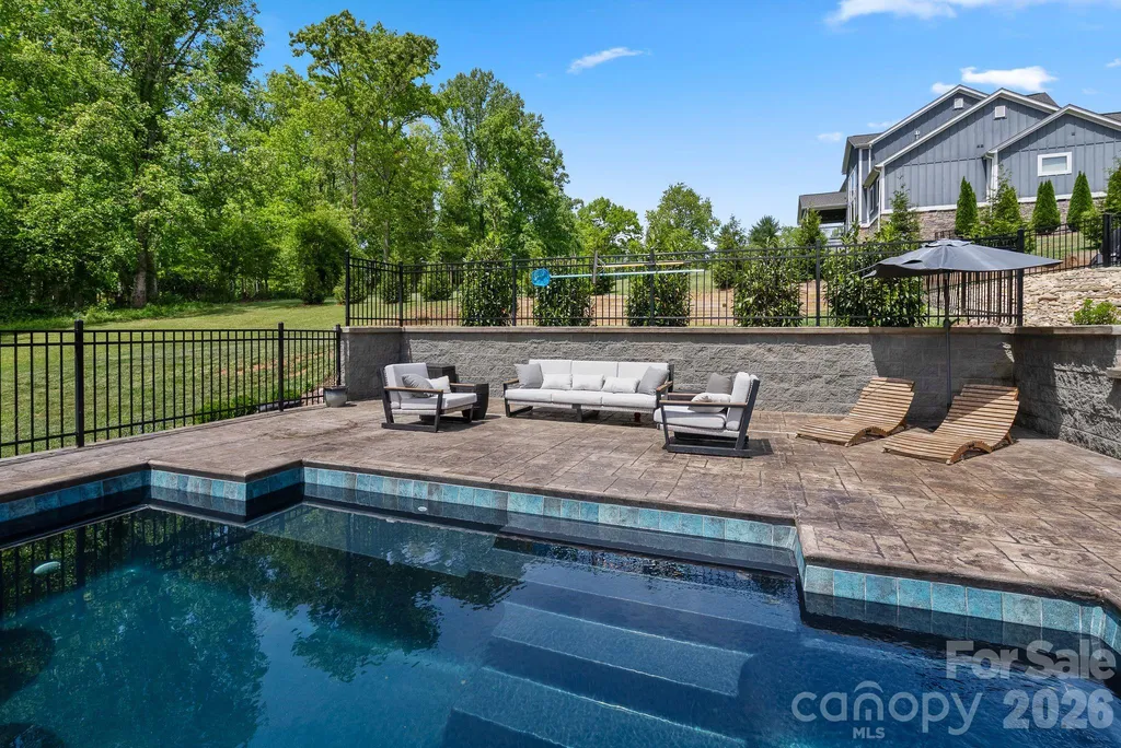 90 Gracie Lane Weaverville NC 28787