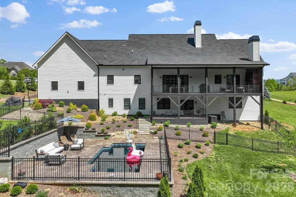 90 Gracie Lane Weaverville NC 28787
