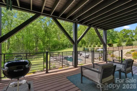 90 Gracie Lane Weaverville NC 28787
