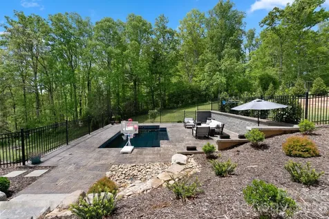 90 Gracie Lane Weaverville NC 28787