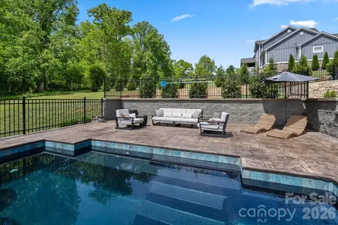 90 Gracie Lane Weaverville NC 28787