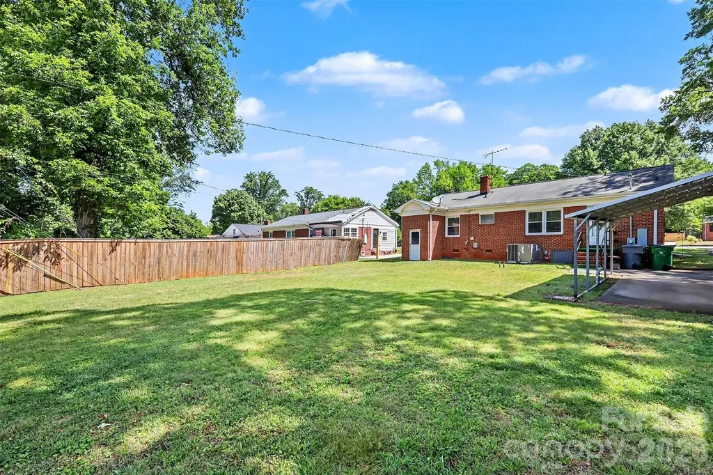 2240 Ashley Road Charlotte NC 28208