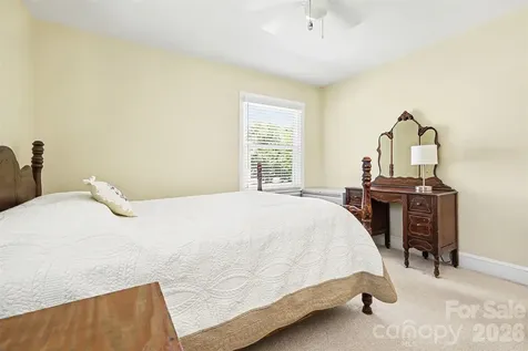 2240 Ashley Road Charlotte NC 28208