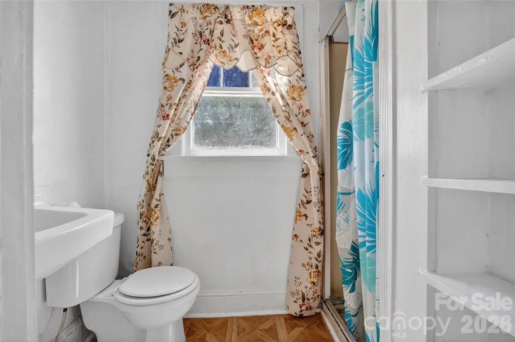 3833 1st Avenue SW Hickory NC 28602