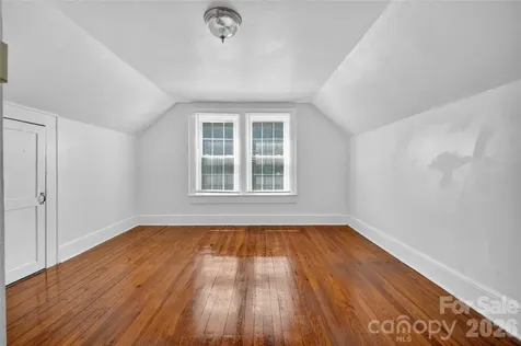 3833 1st Avenue SW Hickory NC 28602