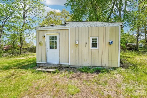 235 Gull Avenue East Flat Rock NC 28726