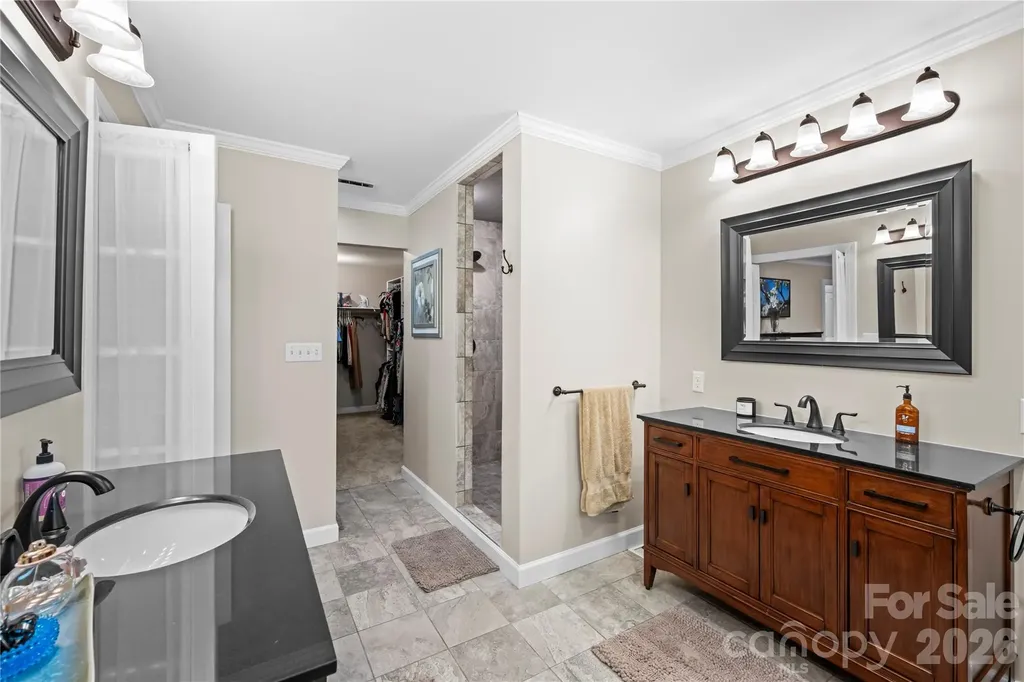 1801 Riverview Court Hendersonville NC 28739