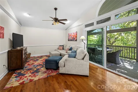 1801 Riverview Court Hendersonville NC 28739