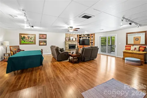 1801 Riverview Court Hendersonville NC 28739