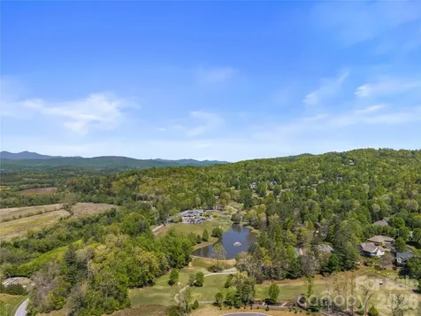 1801 Riverview Court Hendersonville NC 28739