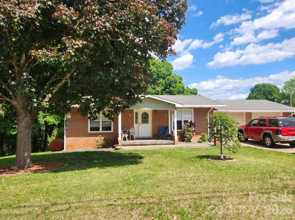 44446 Field Road New London NC 28127