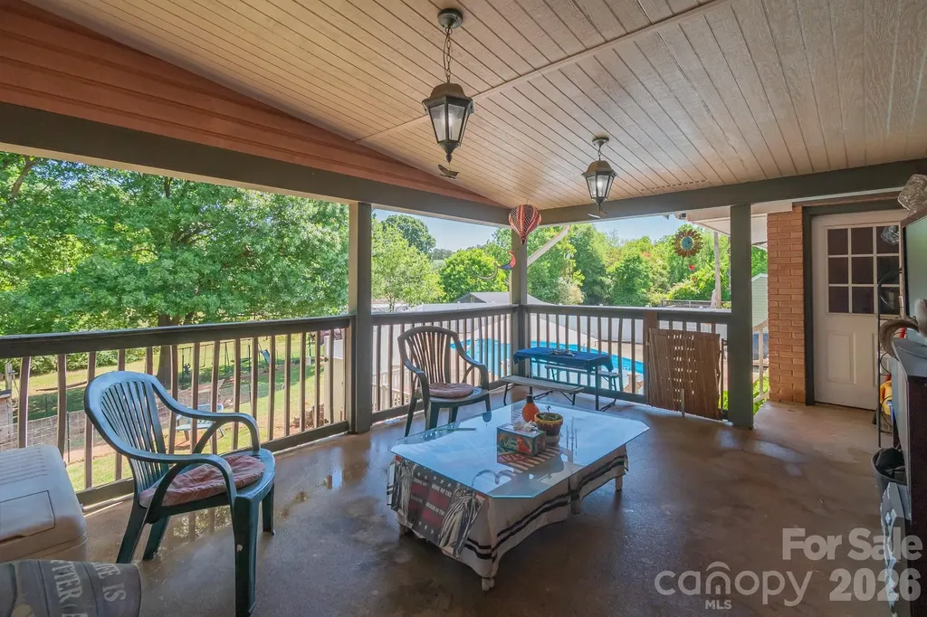 44446 Field Road New London NC 28127