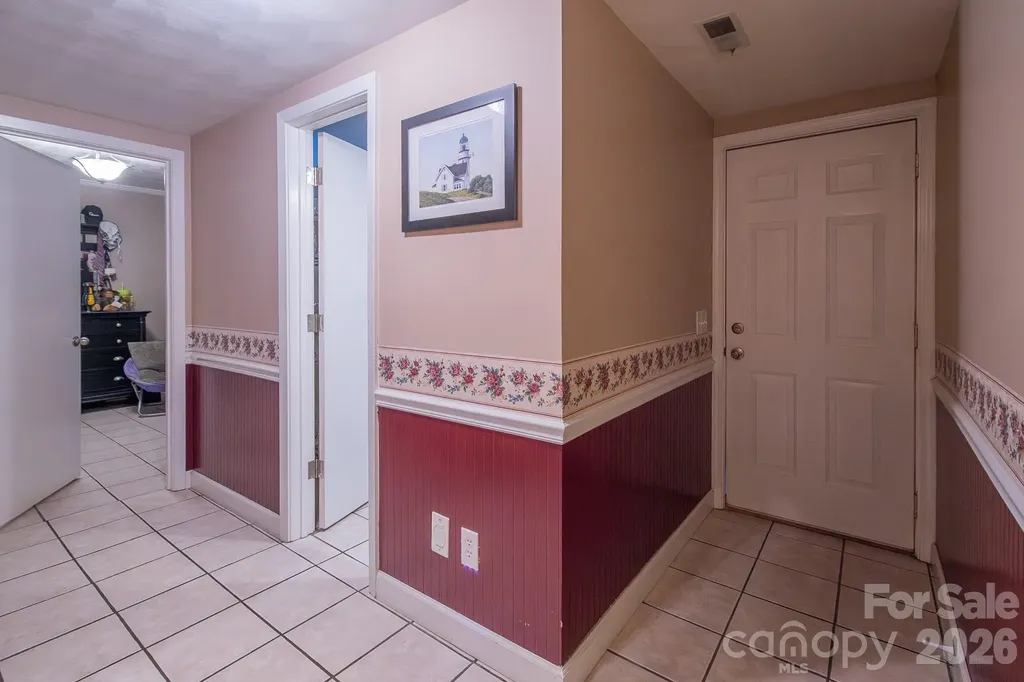 44446 Field Road New London NC 28127