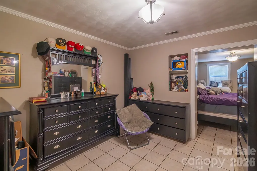 44446 Field Road New London NC 28127