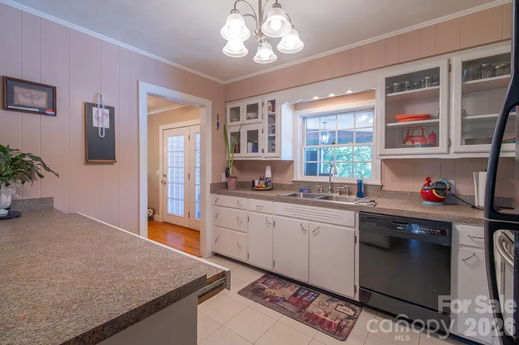 44446 Field Road New London NC 28127