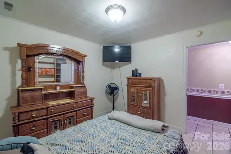44446 Field Road New London NC 28127
