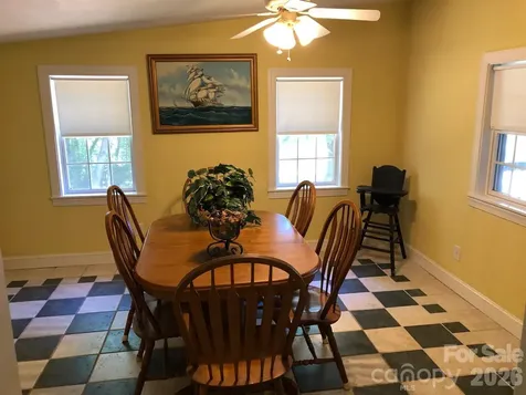 44446 Field Road New London NC 28127