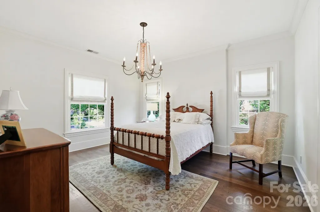 309 Hempstead Place Charlotte NC 28207
