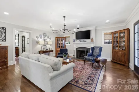 309 Hempstead Place Charlotte NC 28207