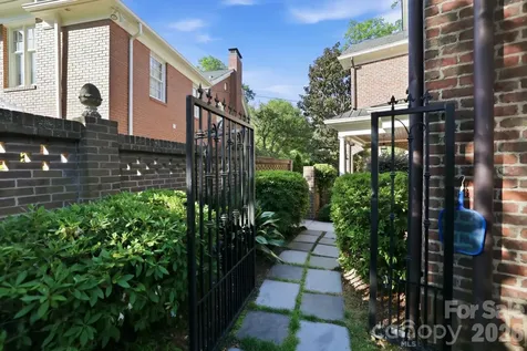 309 Hempstead Place Charlotte NC 28207