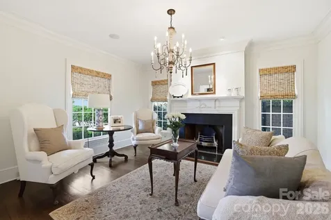 309 Hempstead Place Charlotte NC 28207