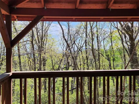 929 Pine Ridge Road Hendersonville NC 28792